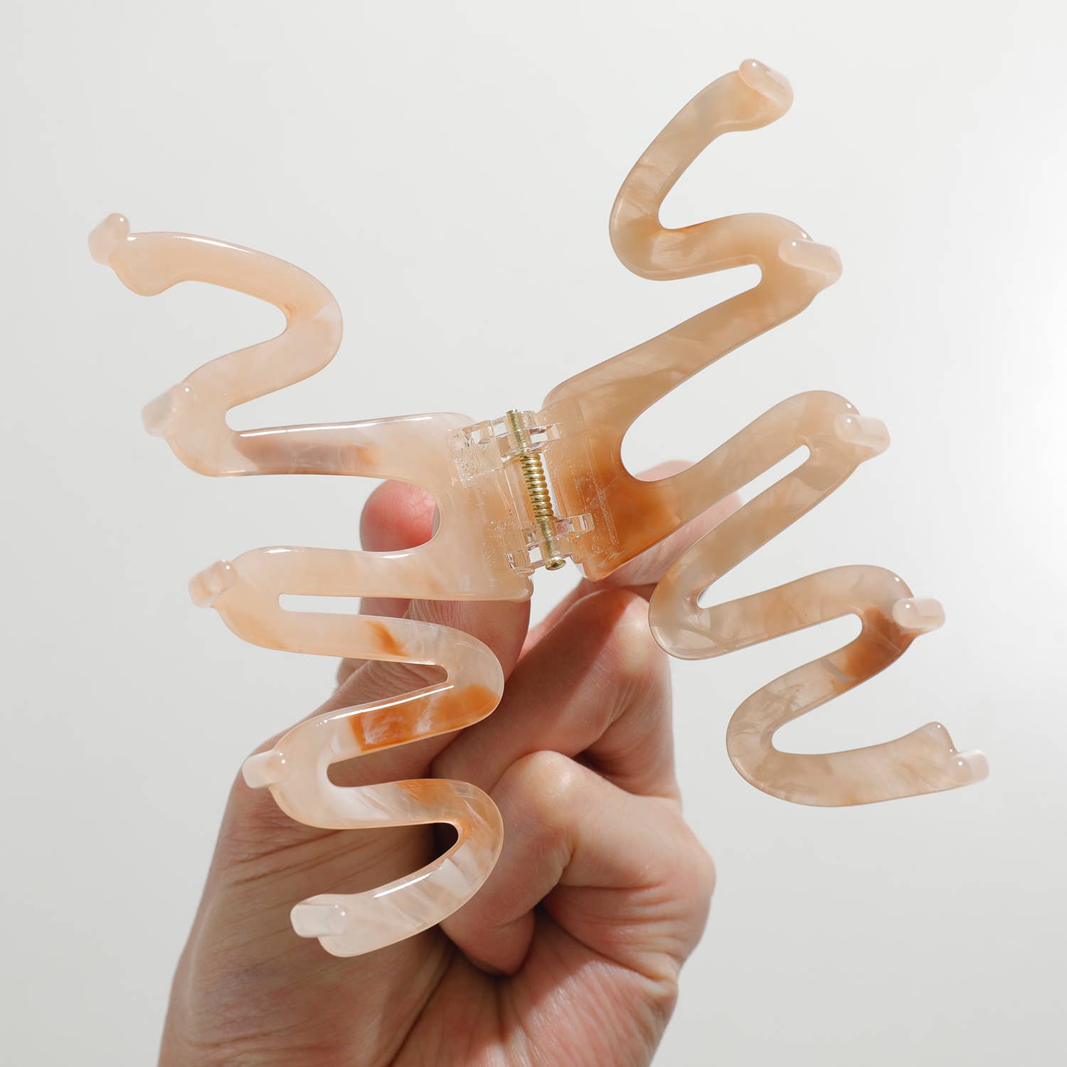 Large Squiggle Claw Clip-hair accessories- Hometown Style HTS, women's in store and online boutique located in Ingersoll, Ontario