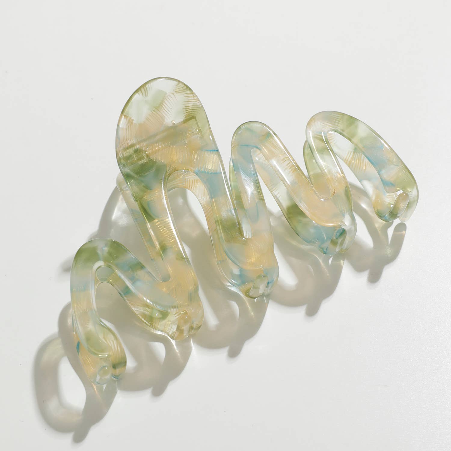 Large Squiggle Claw Clip-hair accessories- Hometown Style HTS, women's in store and online boutique located in Ingersoll, Ontario