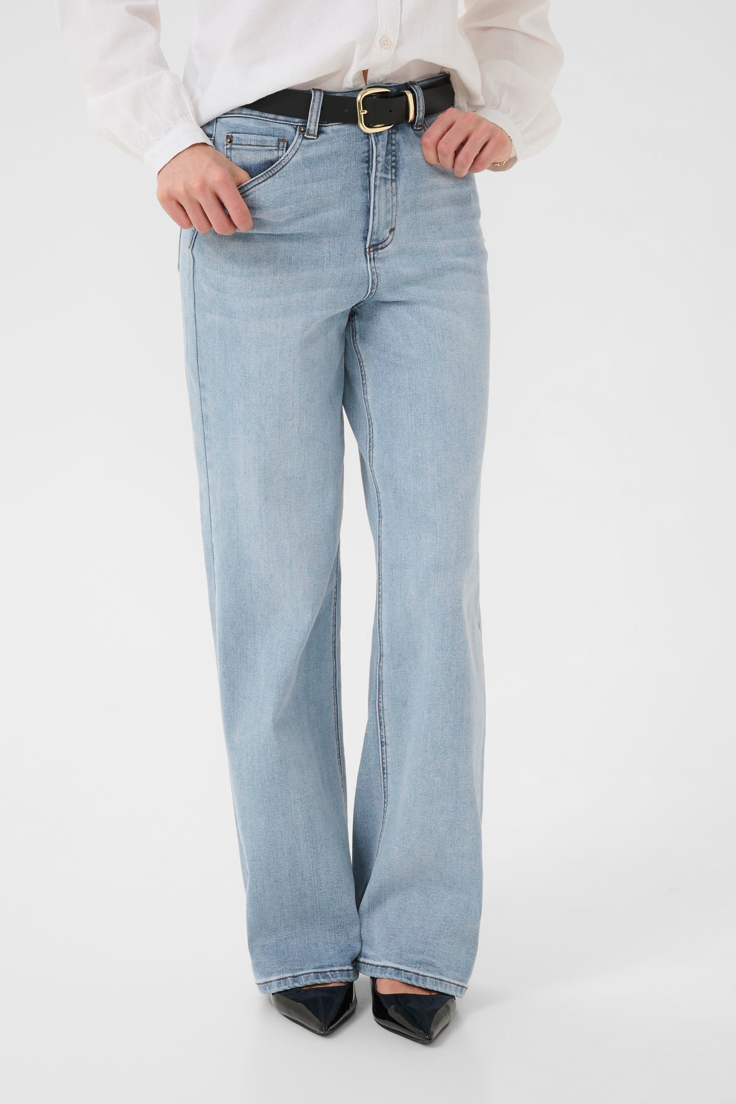 Meadow HW Reg Fit Jeans - Light Blue-denim- Hometown Style HTS, women's in store and online boutique located in Ingersoll, Ontario