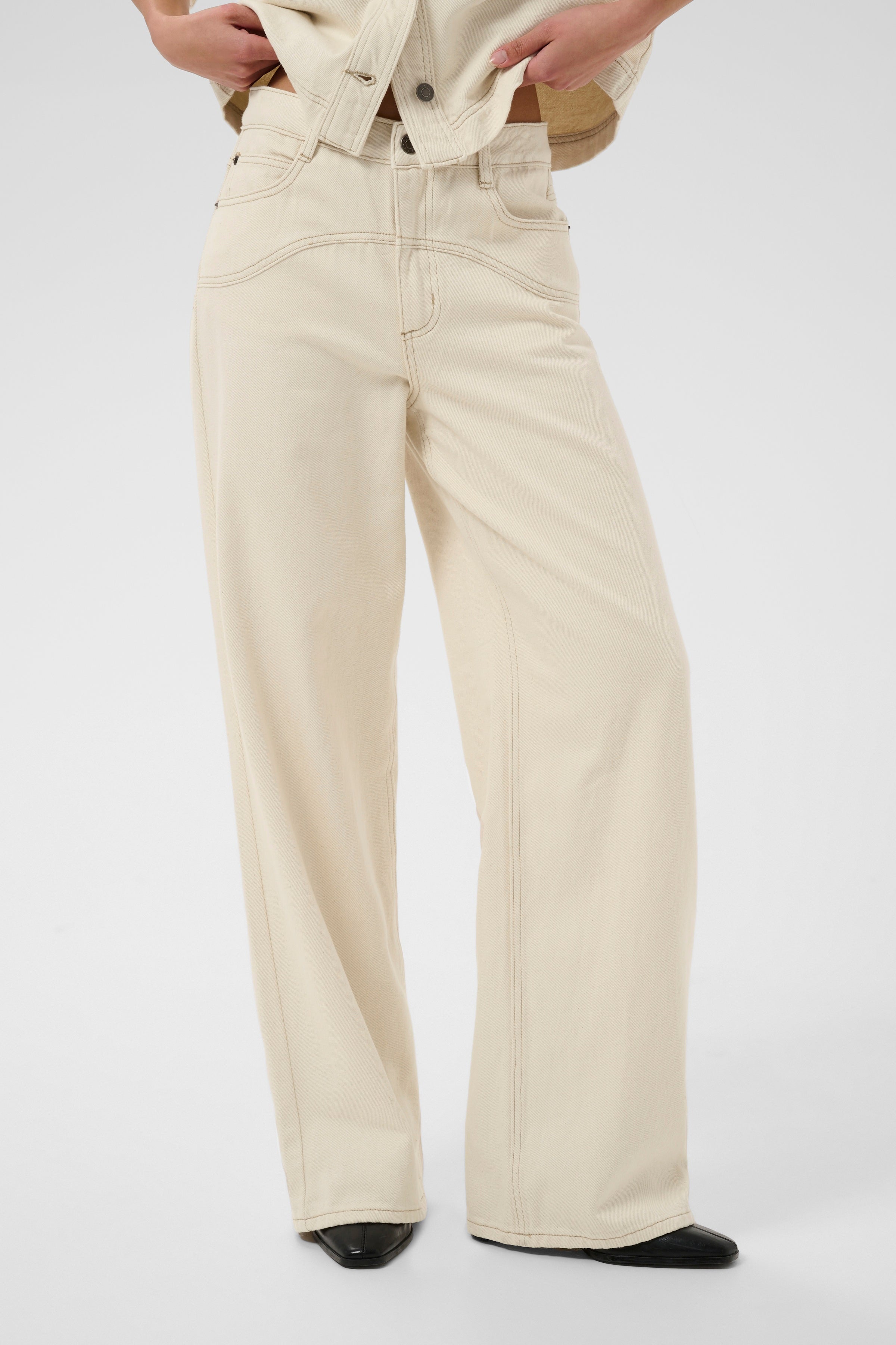 KAcatharina Hight Waisted Jeans - Off White-Bottoms- Hometown Style HTS, women's in store and online boutique located in Ingersoll, Ontario