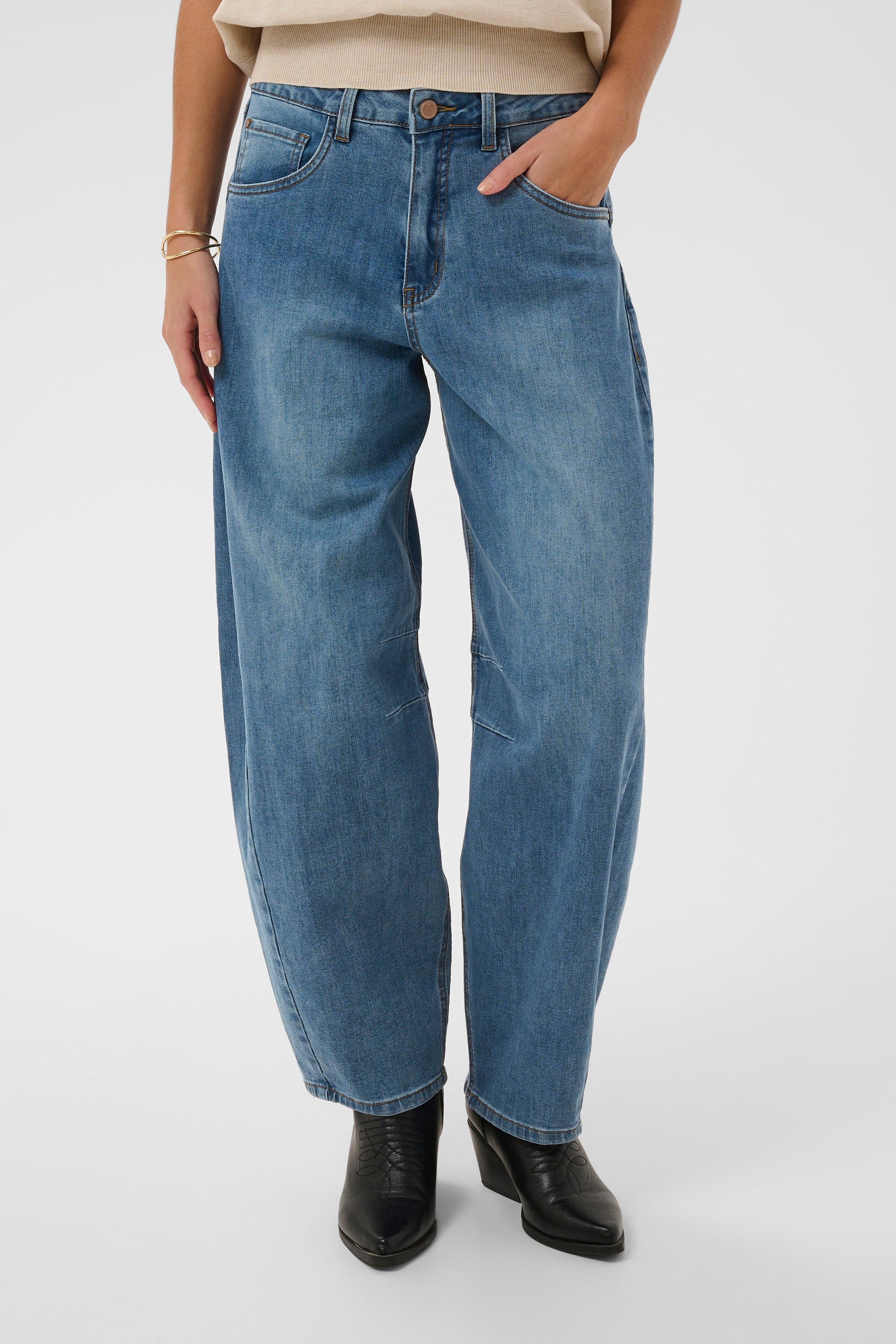 CRBahren Ankle Balloon Jeans-Relaxed Fit-Denim- Hometown Style HTS, women's in store and online boutique located in Ingersoll, Ontario