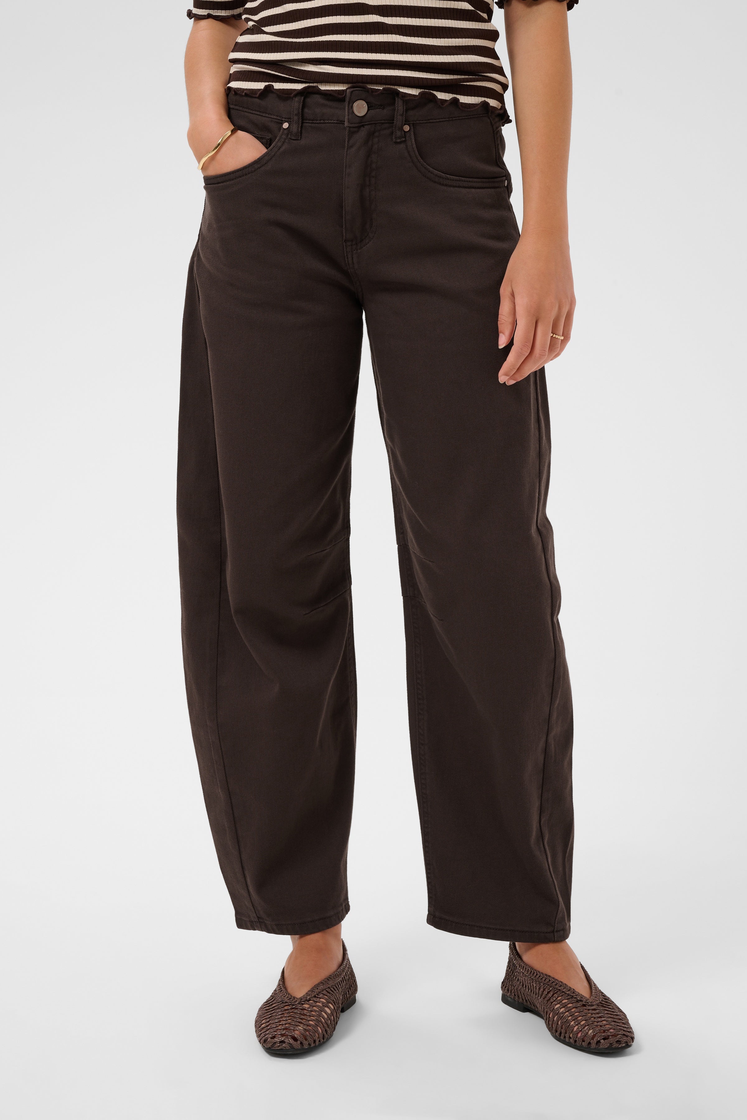 CRDJULI Barrel Jeans - Java-Bottoms- Hometown Style HTS, women's in store and online boutique located in Ingersoll, Ontario