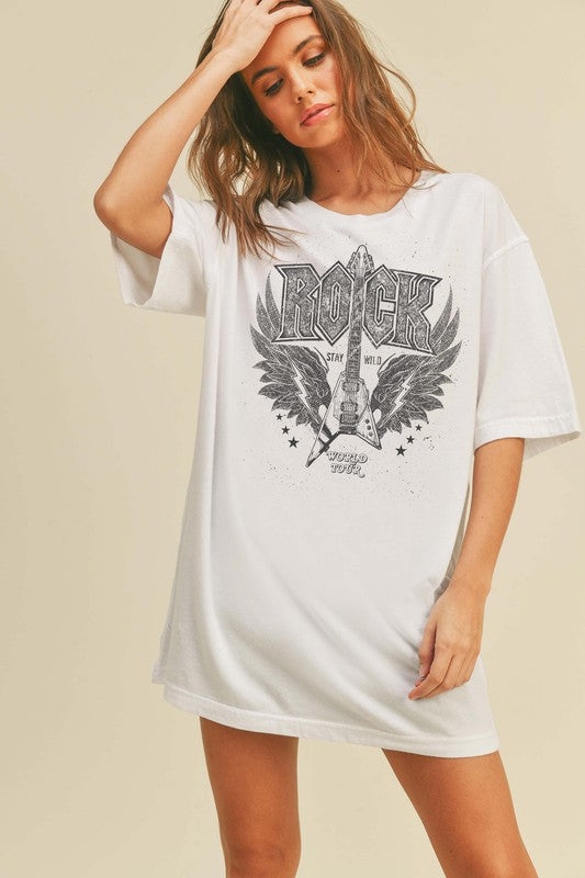 Rock & Roll World Tour - White-tee- Hometown Style HTS, women's in store and online boutique located in Ingersoll, Ontario