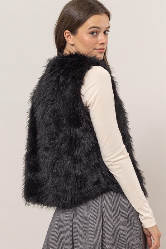 Faux Fur Open Vest - Black-vest- Hometown Style HTS, women's in store and online boutique located in Ingersoll, Ontario