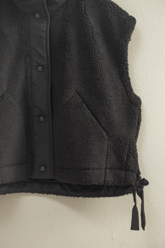 Cozy Sherpa Vest - Black-vest- Hometown Style HTS, women's in store and online boutique located in Ingersoll, Ontario