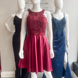 Grad and Prom Dress Shopping Appointment-Dress Consignment- Hometown Style HTS, women's in store and online boutique located in Ingersoll, Ontario