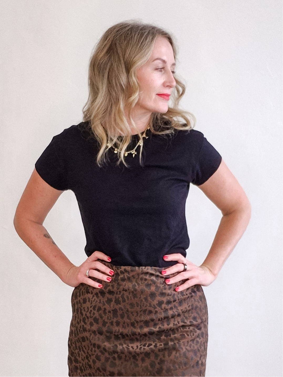 Modern Slub Tee - Black-tee- Hometown Style HTS, women's in store and online boutique located in Ingersoll, Ontario