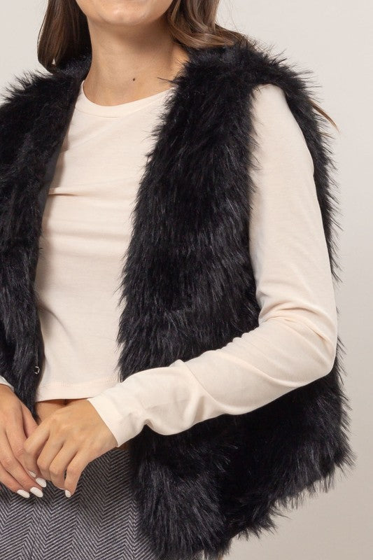 Faux Fur Open Vest - Black-vest- Hometown Style HTS, women's in store and online boutique located in Ingersoll, Ontario