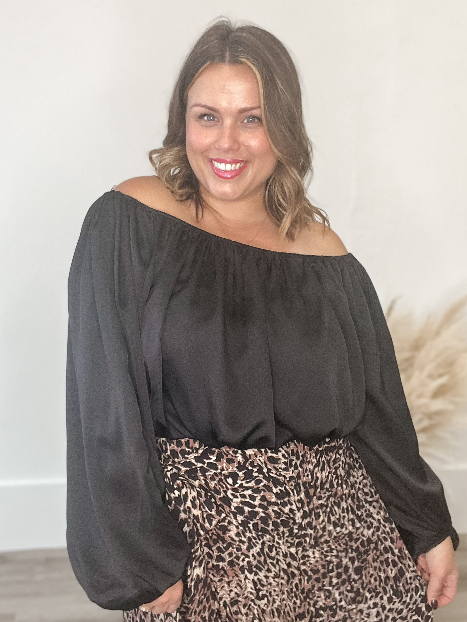 Off the shoulder blouse- Black-blouse- Hometown Style HTS, women's in store and online boutique located in Ingersoll, Ontario