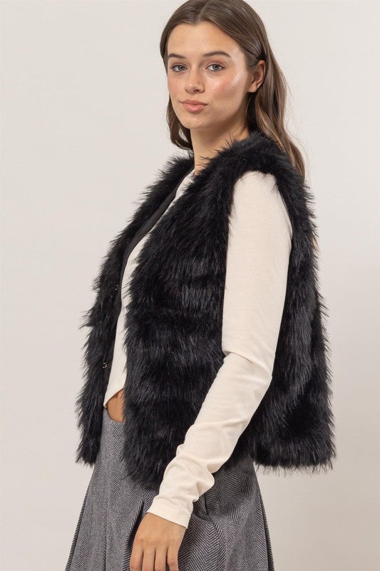 Faux Fur Open Vest - Black-vest- Hometown Style HTS, women's in store and online boutique located in Ingersoll, Ontario