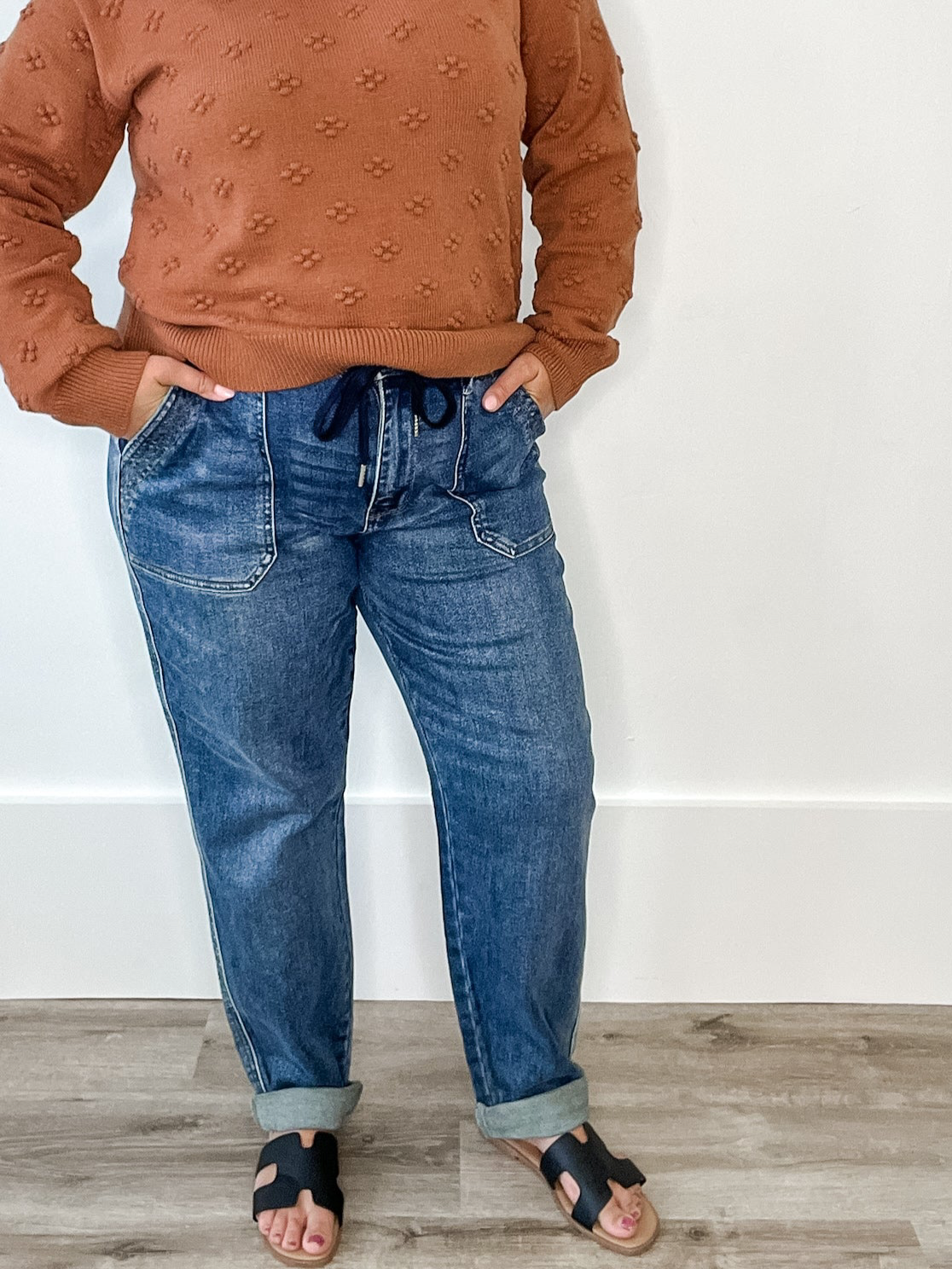 Judy Blue - Vintage Wash Jogger-jeans- Hometown Style HTS, women's in store and online boutique located in Ingersoll, Ontario