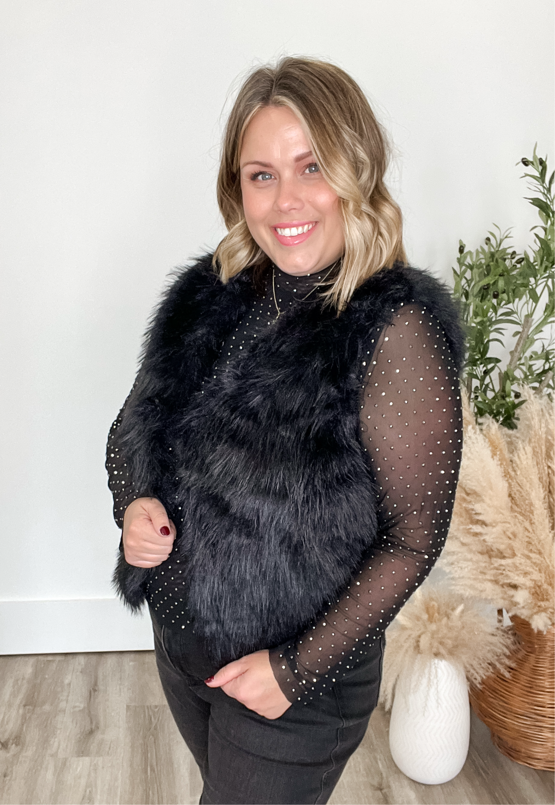 Faux Fur Open Vest - Black-vest- Hometown Style HTS, women's in store and online boutique located in Ingersoll, Ontario