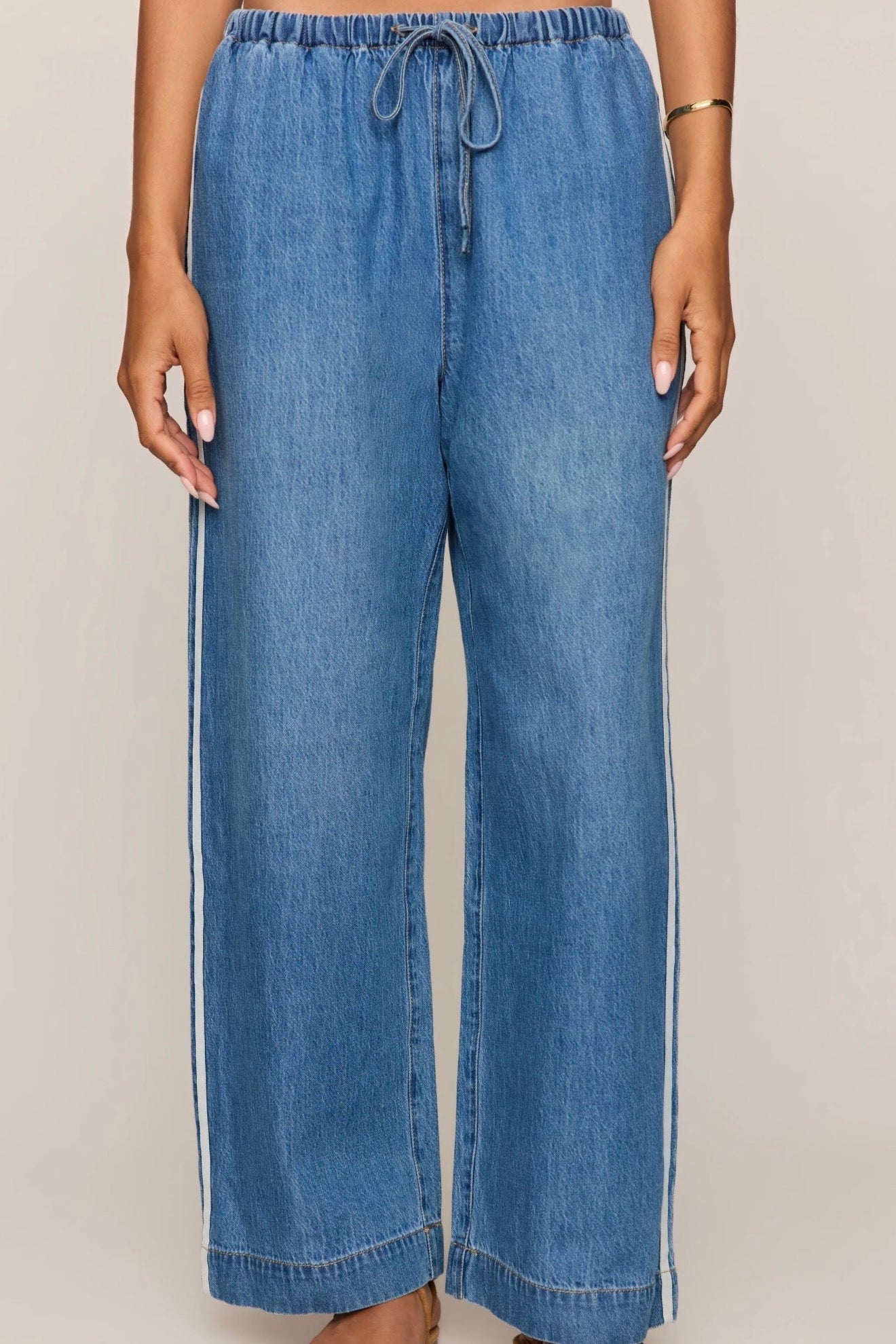 THE SIDELINES DENIM TRACKER - Dreamstate-Bottoms- Hometown Style HTS, women's in store and online boutique located in Ingersoll, Ontario