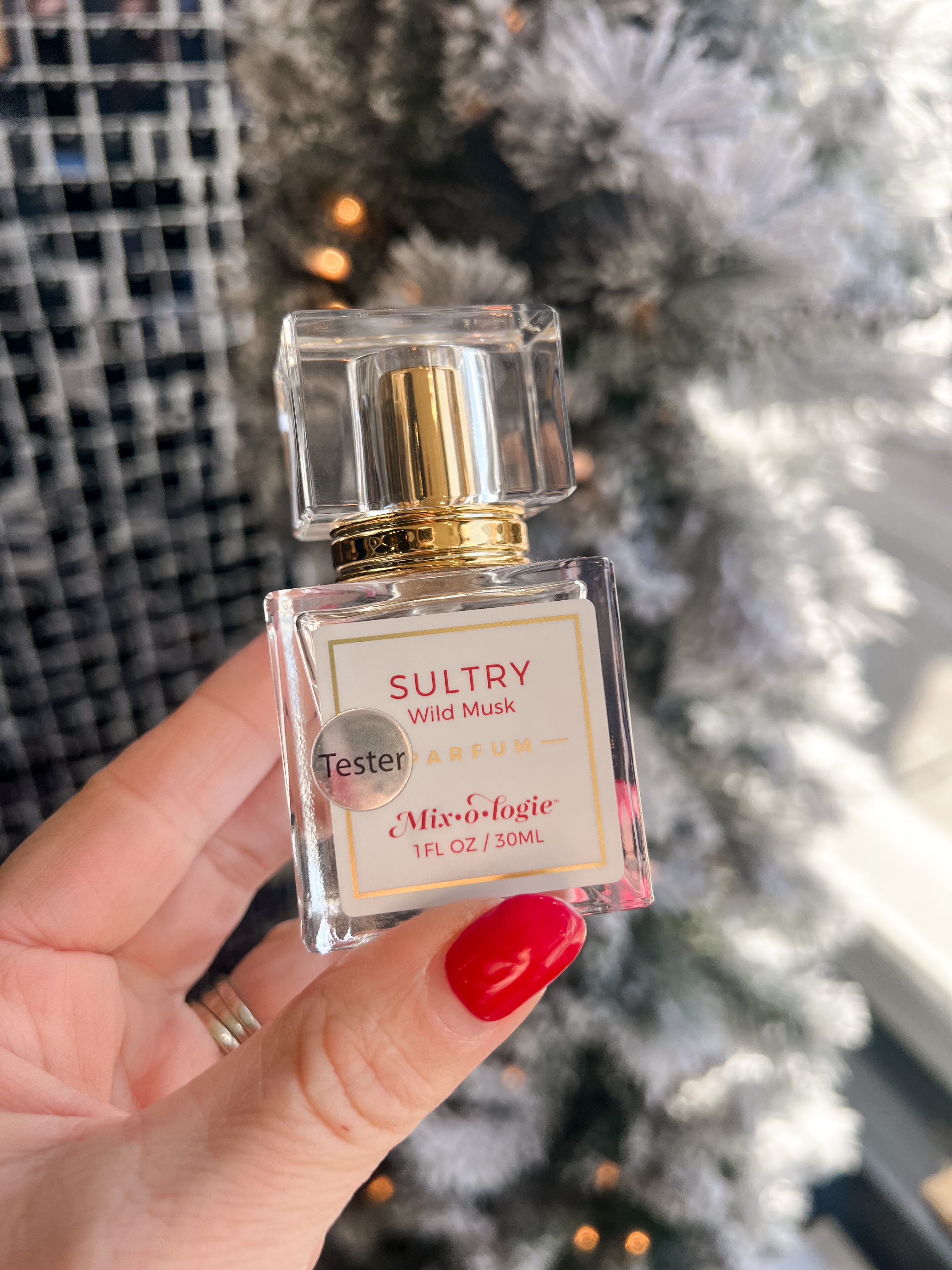 Mixologie Perfume-gift- Hometown Style HTS, women's in store and online boutique located in Ingersoll, Ontario