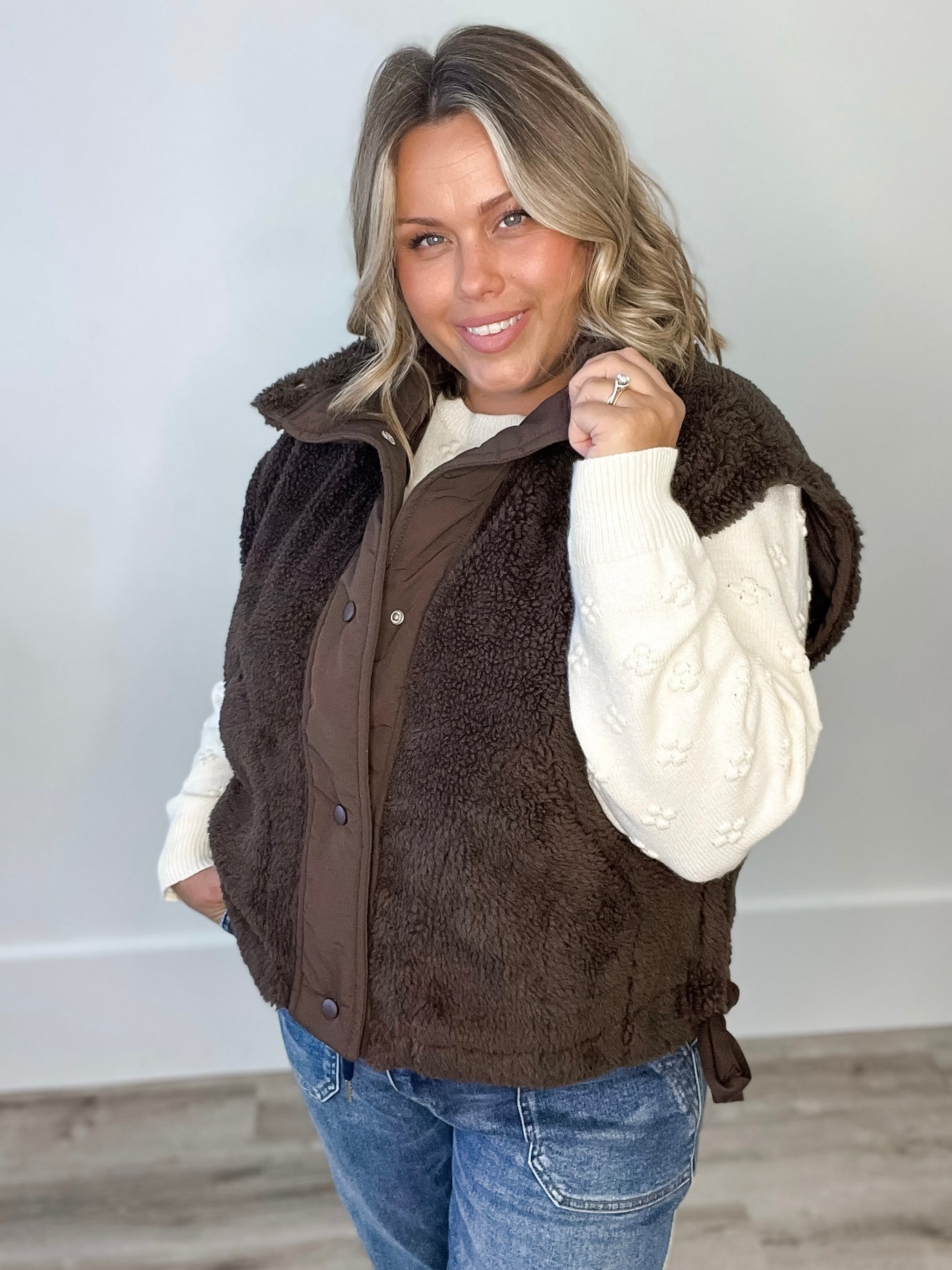 Cozy Sherpa Vest - Brown-vest- Hometown Style HTS, women's in store and online boutique located in Ingersoll, Ontario