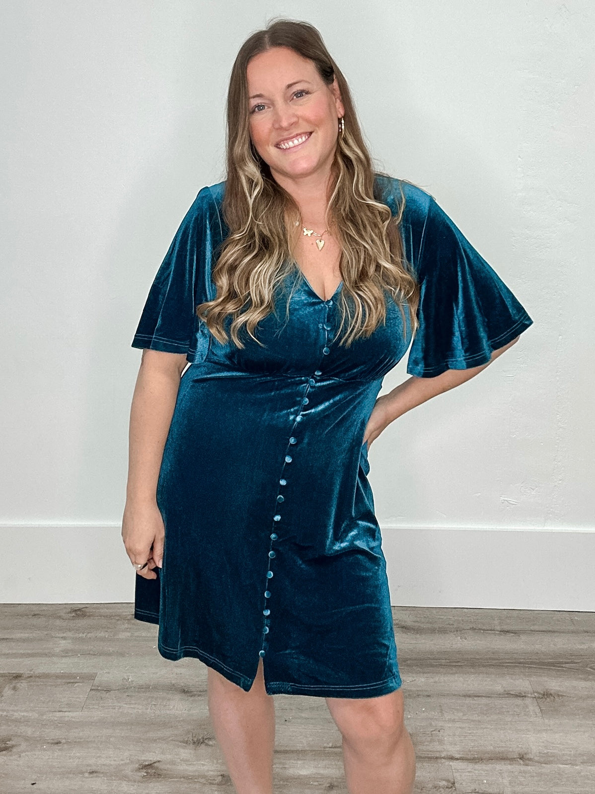 V Neck, Velvet Dress - Emerald-Special Occasion Dresses- Hometown Style HTS, women's in store and online boutique located in Ingersoll, Ontario