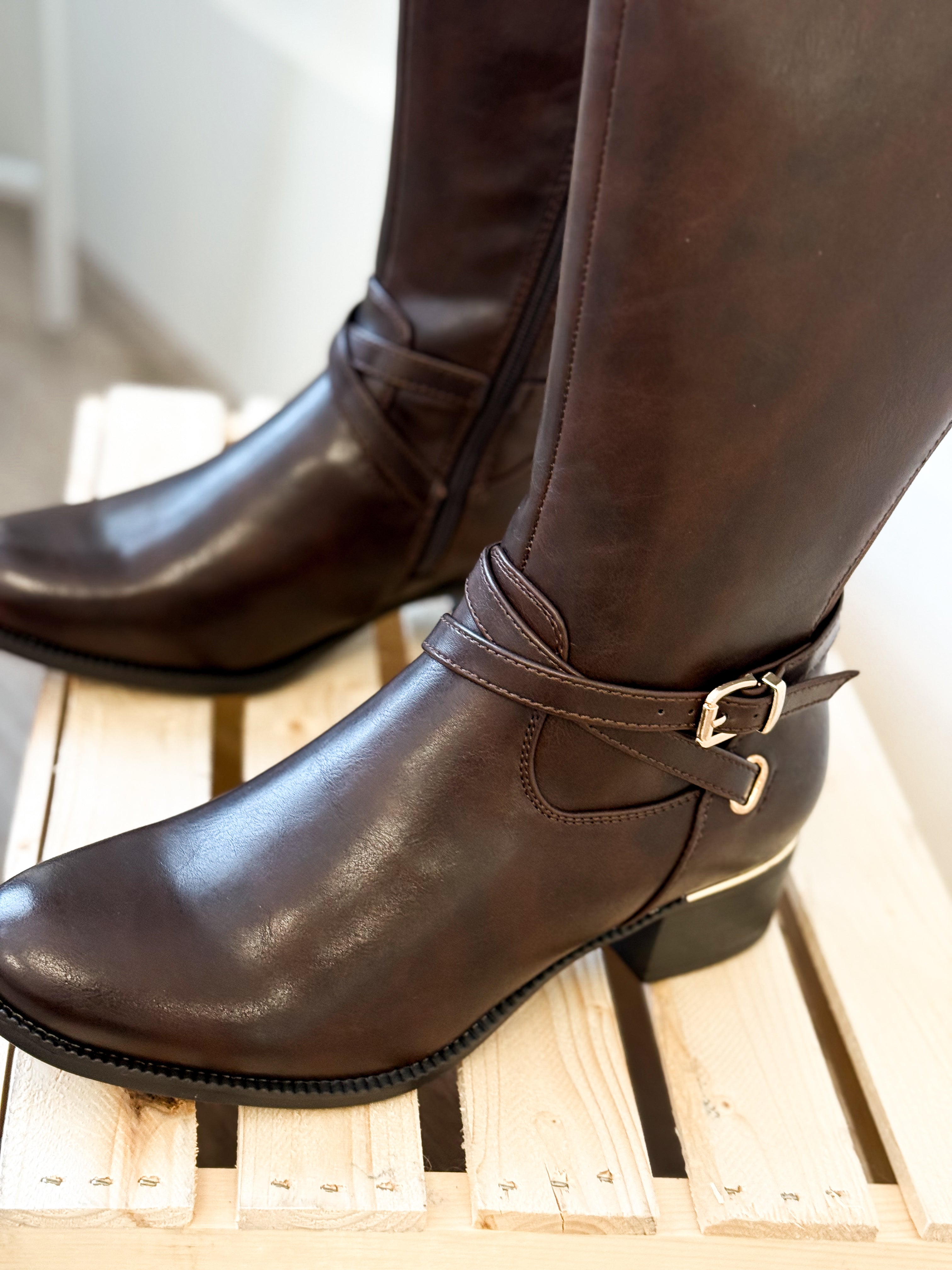 Betty boot- Brown-boot- Hometown Style HTS, women's in store and online boutique located in Ingersoll, Ontario
