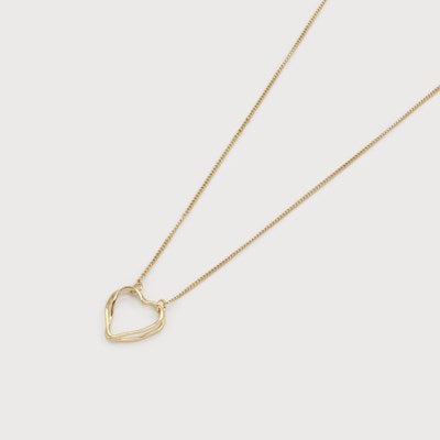 Delicate Heart on Chain-Accessories- Hometown Style HTS, women's in store and online boutique located in Ingersoll, Ontario