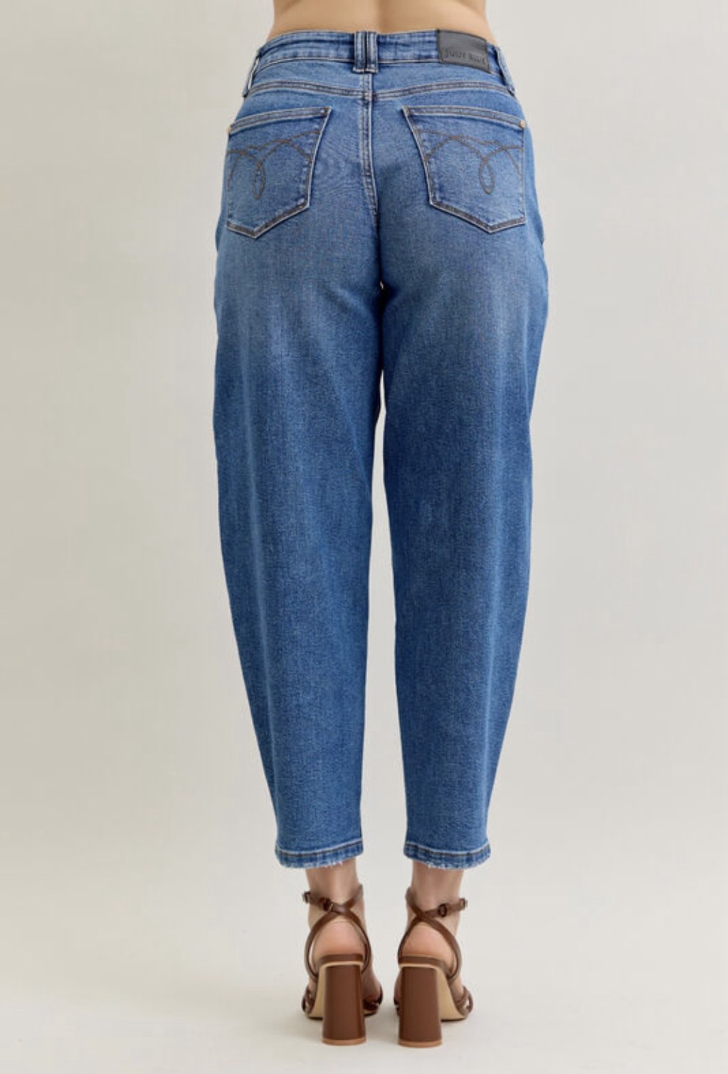 Judy Blue - Medium Wash Barrel-Denim- Hometown Style HTS, women's in store and online boutique located in Ingersoll, Ontario