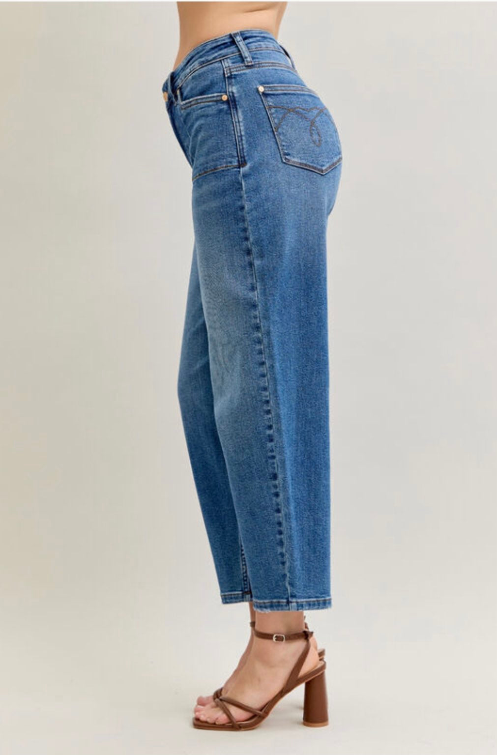 Judy Blue - Medium Wash Barrel-Denim- Hometown Style HTS, women's in store and online boutique located in Ingersoll, Ontario